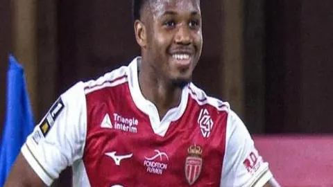 莱比锡3-0完胜多特，索博斯洛伊献神级远射，维尔纳添翼助力